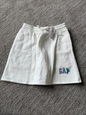 GAP White Skort with Multicolor Logo